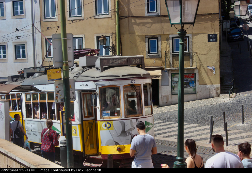 Lisbon 572